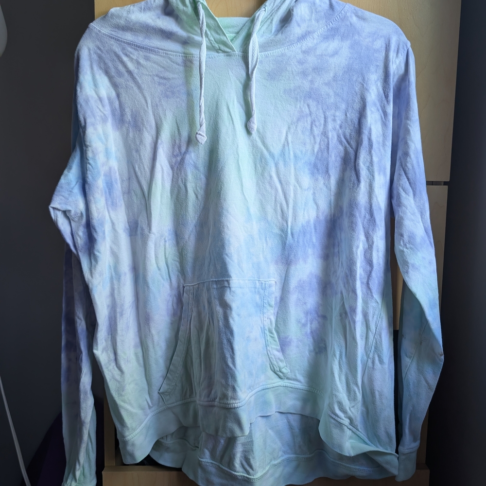 Lightweight Tie-Dye Hoodie with Front Pocket